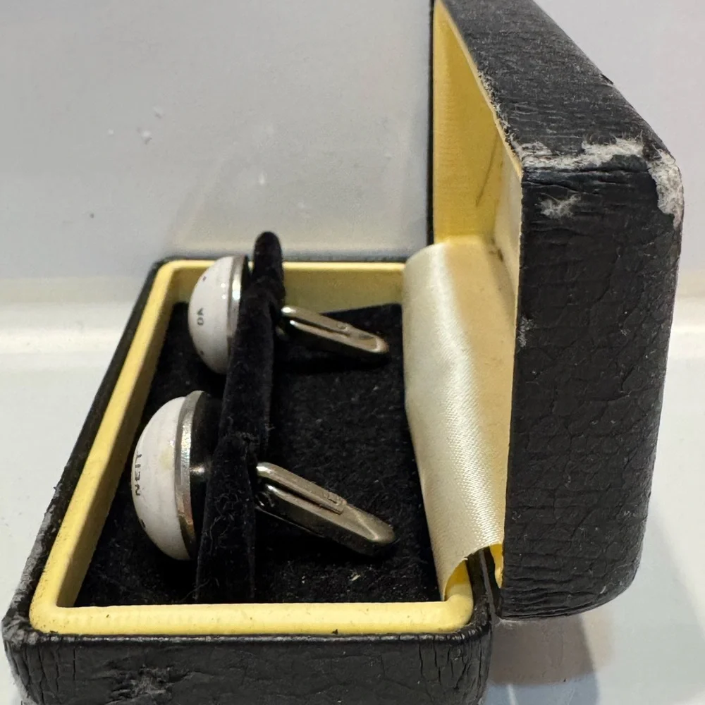 Vintage Enamel, Metal Cufflinks, "YES / NO" Duchamp London Designer Novelty - Picture 3 of 7